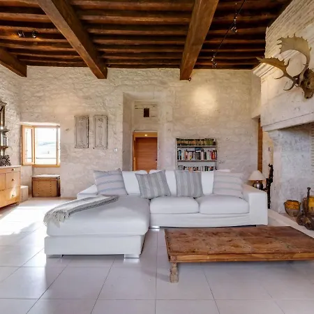 Cozy In With Private Pool Ferienhaus